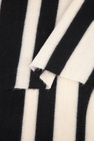 Black and White Geometric Midweight Scarf